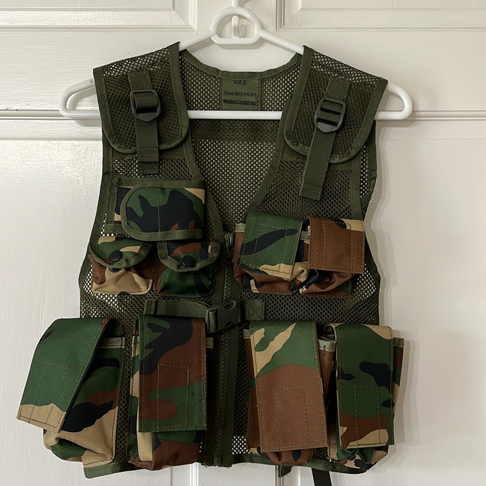 Combat Vest Excellent Condition with Lots of pockets for storage